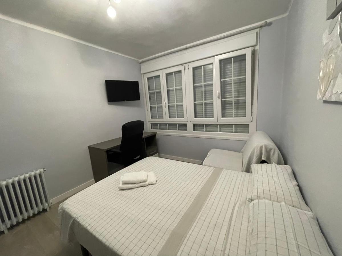 La Rosa Azul Rooms Ponferrada Luaran gambar