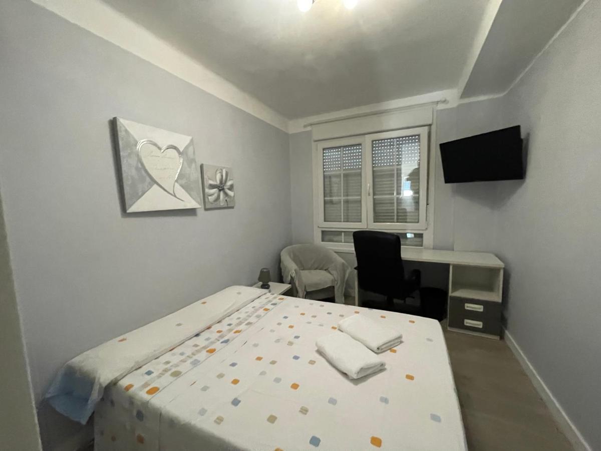 La Rosa Azul Rooms Ponferrada Luaran gambar