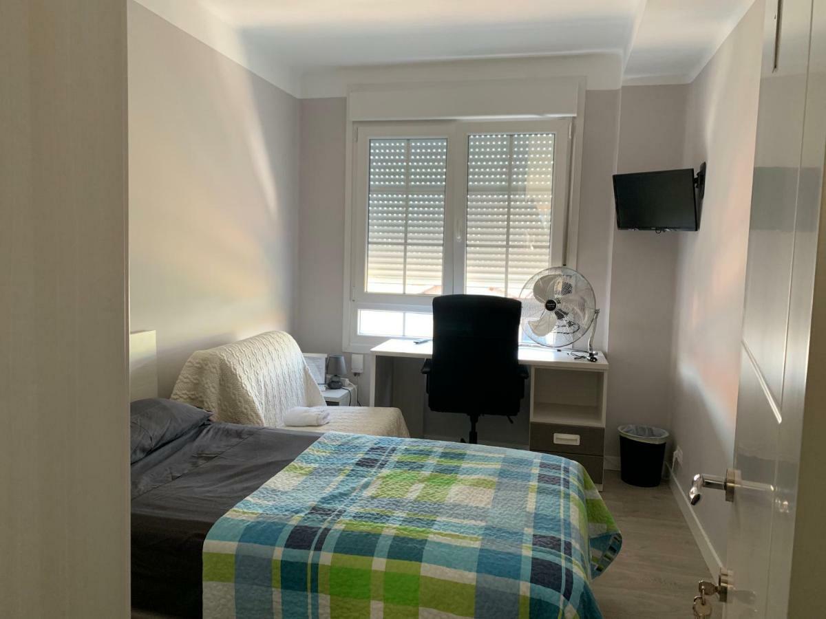 La Rosa Azul Rooms Ponferrada Luaran gambar